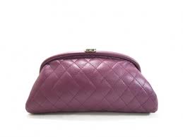 Chanel clutch 